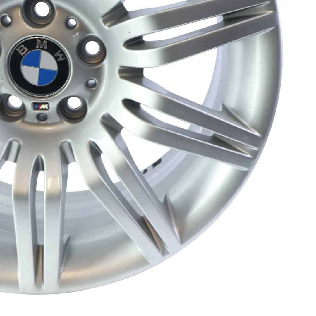 Llanta De aleacion trasera 19" 9,5J ET:32 M Doble Radio 172 para BMW E60 E61 con número de pieza 8036949 BMW E60 E61 Llanta De aleacion trasera 19" 9,5J ET:32 M Doble Radio 172 - SKU 8036949-1 - Número de pieza 8036949