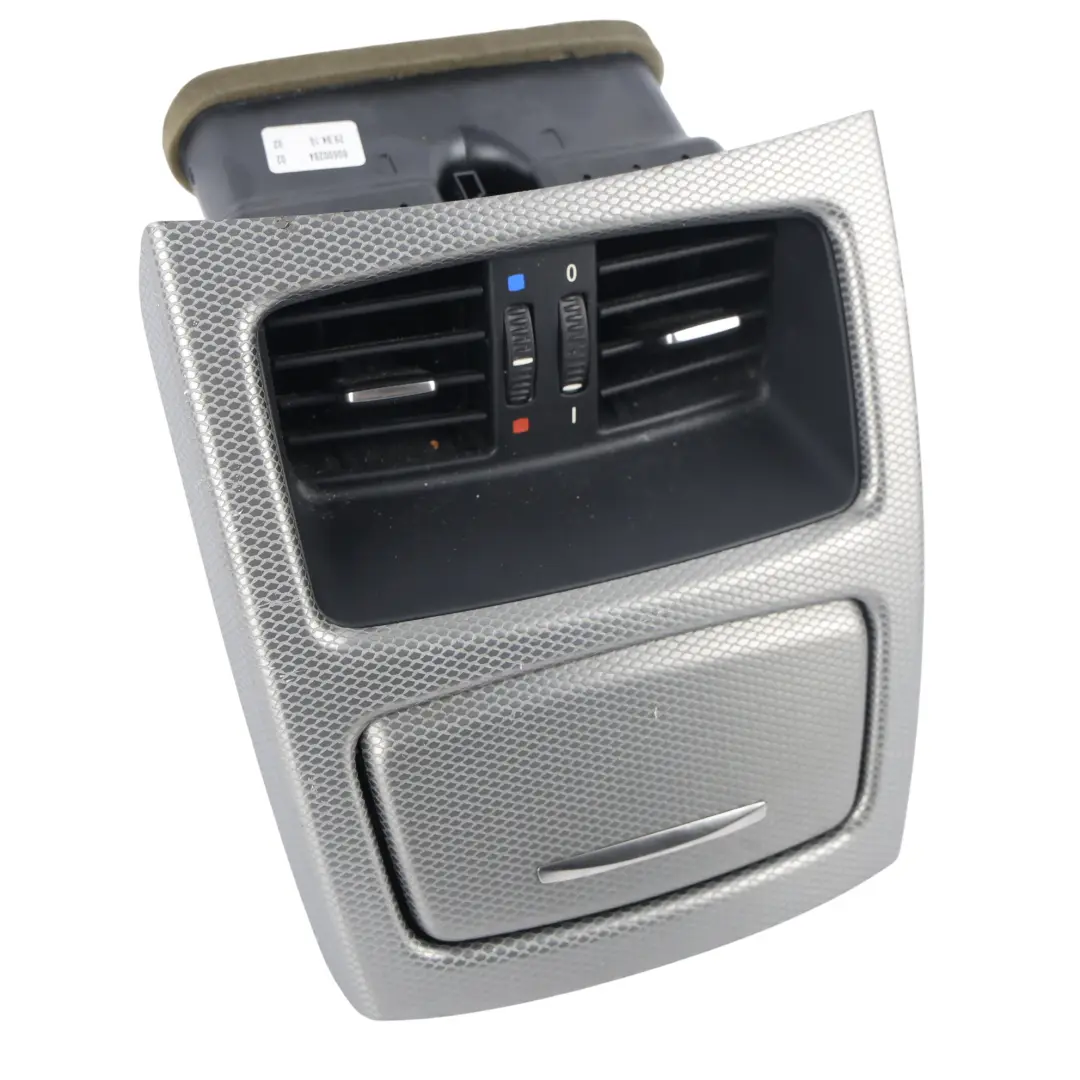 BMW E92 E93 Bocchetta Aria Console Centrale Posteriore Argento Glaciale - SKU 8049071-1 - Numero di parte 8049071