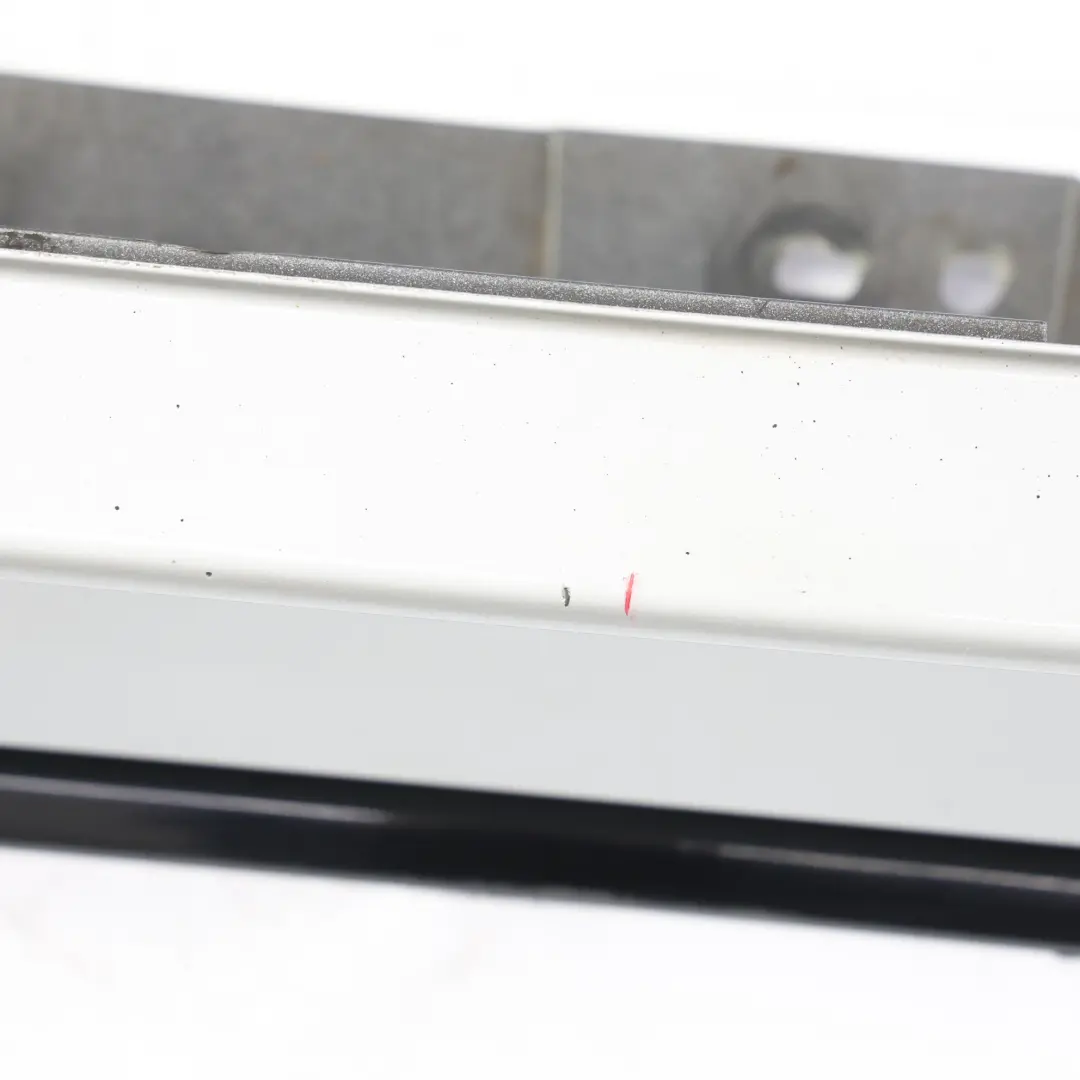 Faldón Lateral M Sport Izquierdo Plata Glaciar Metálico A83 para BMW F30 F31 con número de pieza 8056579 BMW F30 F31 Faldón Lateral M Sport Izquierdo Plata Glaciar Metálico A83 - SKU 8056579-GSB - Número de pieza 8056579
