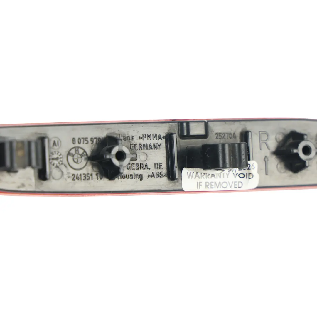 Moldura Reflector Trasero Derecho para BMW F44 Gran Coupe con número de pieza 8075978 BMW F44 Gran Coupe Moldura Reflector Trasero Derecho - SKU 8075978 - Número de pieza 8075978