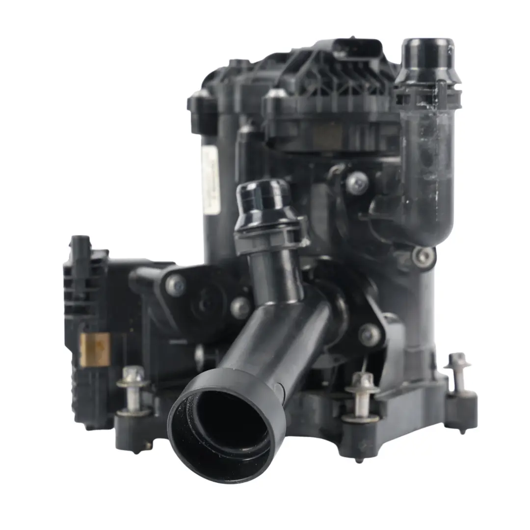 Obudowa Termostatu M40i B58D do BMW G01 G02 G05 G06 G07 G11 LCI G20 o numerze 8642559 BMW G01 G02 G05 G06 G07 G11 LCI G20 Obudowa Termostatu M40i B58D - SKU 8642559 - Numer Części 8642559
