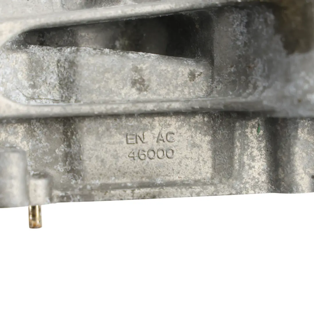 BMW G01 G02 G05 G06 G07 G14 G15 Soporte Carcasa Bomba de Agua - SKU 8650986 - Número de pieza 8650986