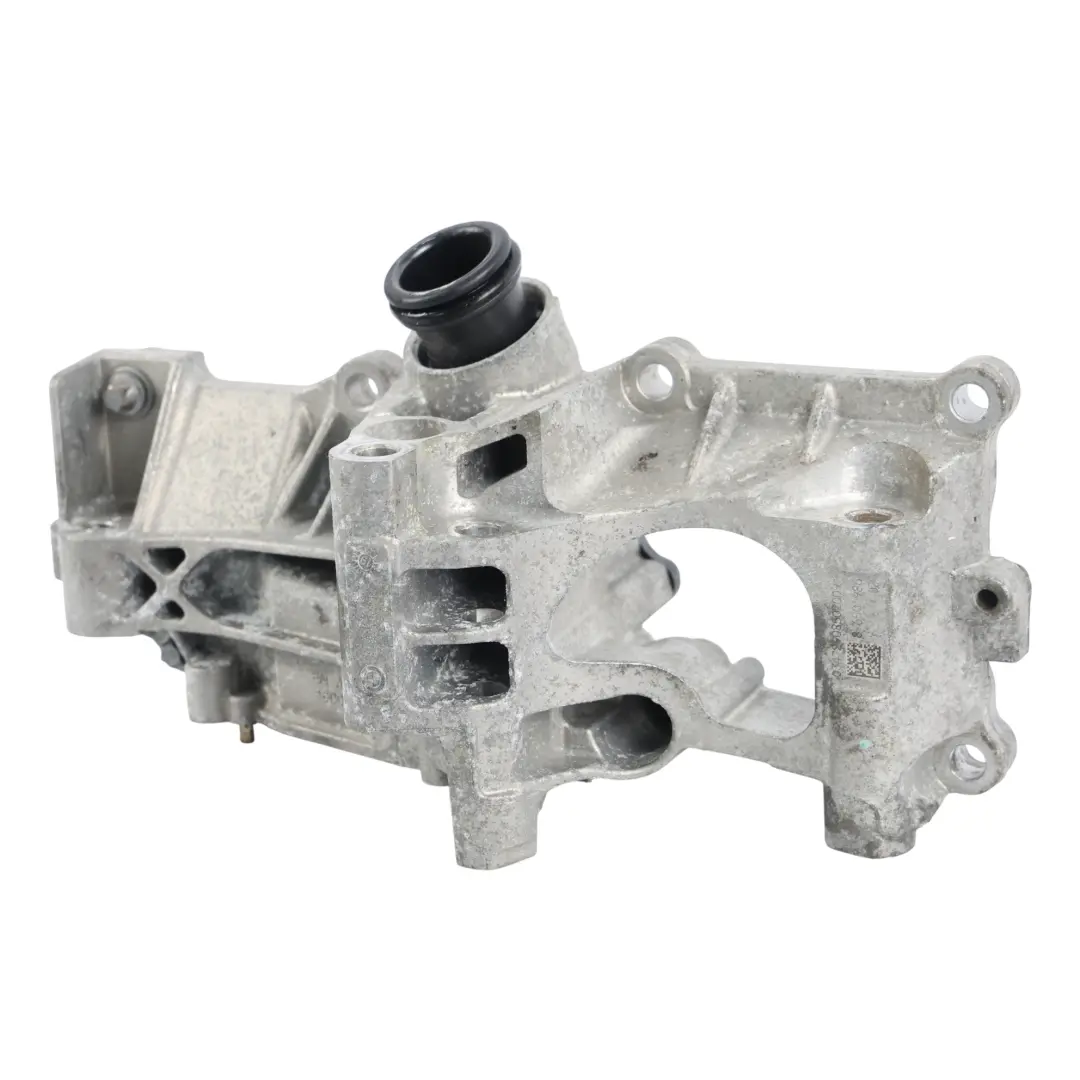 Wspornik Pompy Wody do BMW G01 G02 G05 G06 G07 G14 G15 o numerze 8650986 BMW G01 G02 G05 G06 G07 G14 G15 Wspornik Pompy Wody - SKU 8650986 - Numer Części 8650986