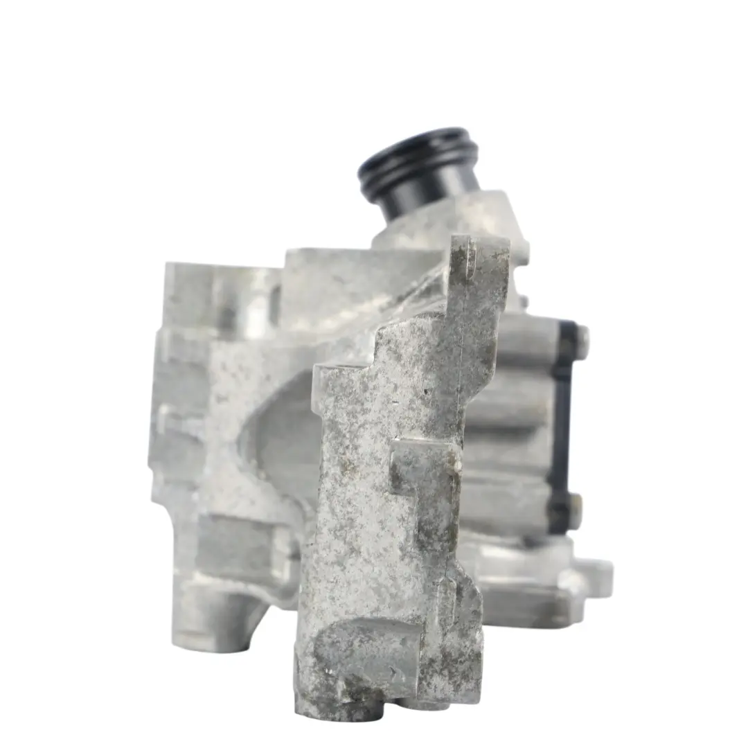 BMW G01 G02 G05 G06 G07 G14 G15 Water Pump Bracket Holder Housing - SKU 8650986 - Part number 8650986