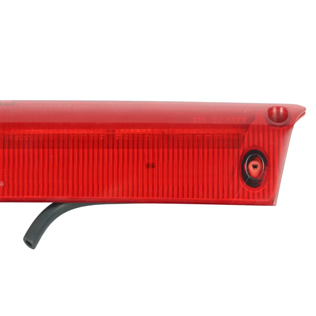 Ford Fiesta MK7 Luz Freno Tercera Trasera Superior - SKU 8A61-13A613-AC - Número de pieza 8A61-13A613-AC