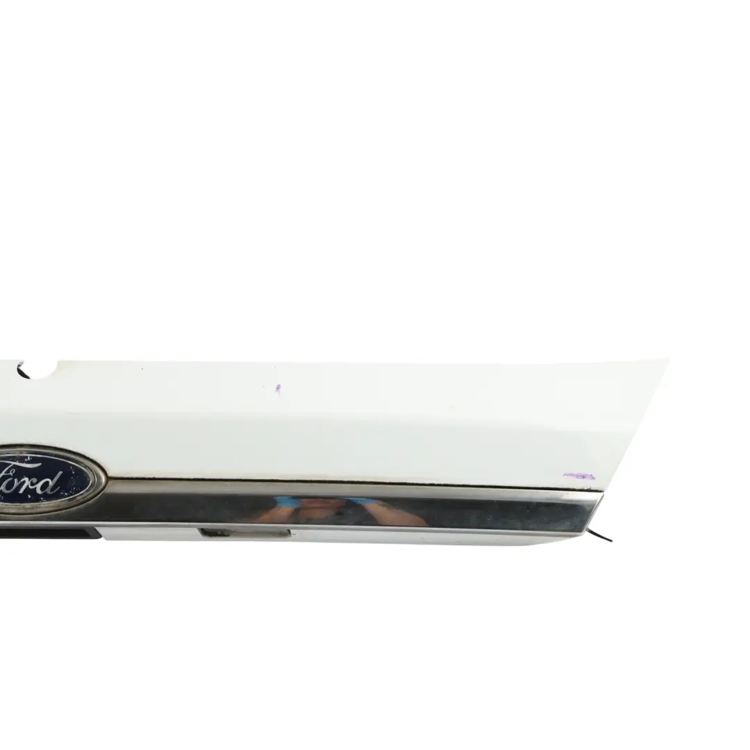 Ford Fiesta Mk7 Uchwyt Klapy Bagażnika Biały Z2 - SKU 8A61-A43404-DEW-FW - Numer Części 8A61-A43404-DEW