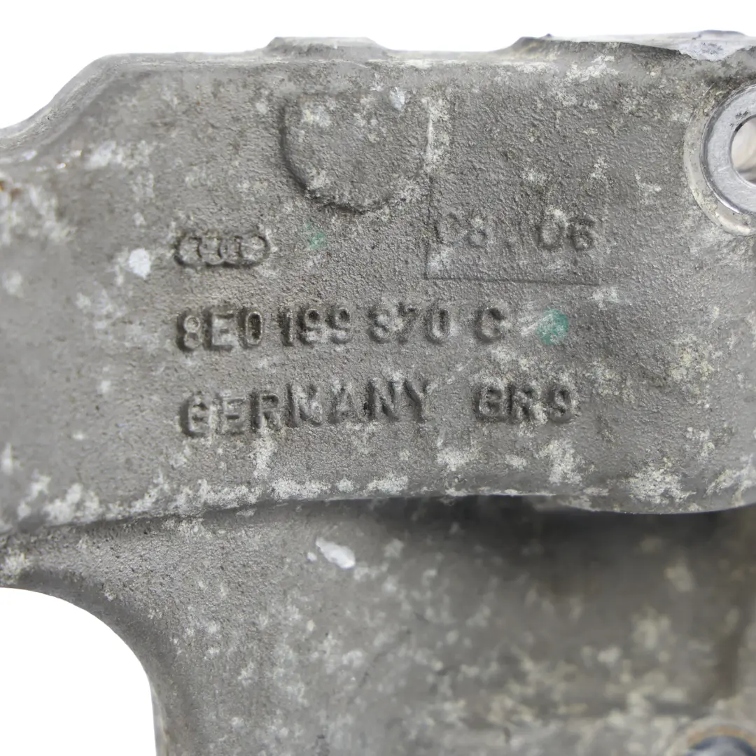 Audi RS4 B7 Soporte Motor Derecho - SKU 8E0199370C - Número de pieza 8E0199370C