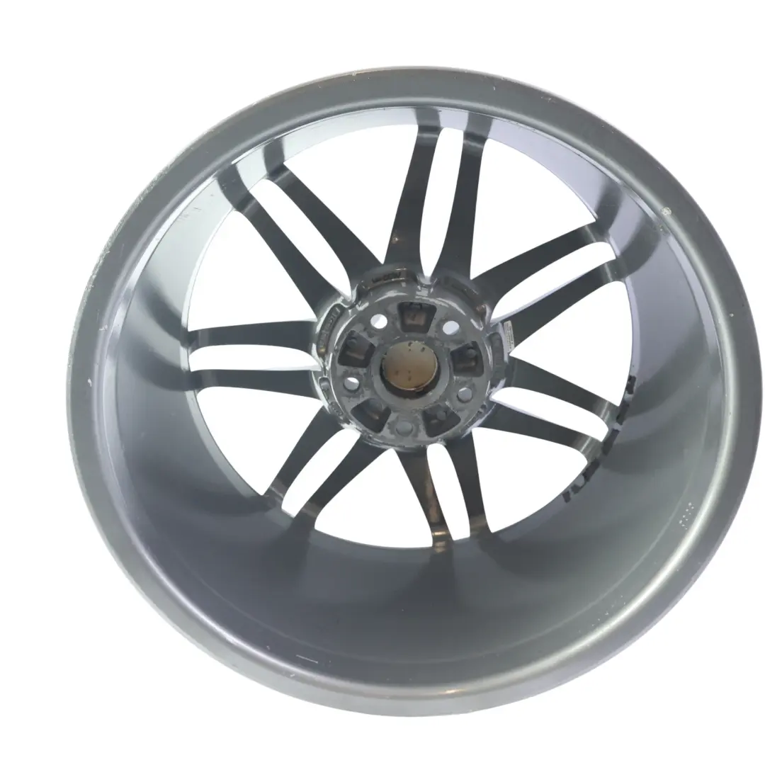 Audi RS4 B7 Llanta Aleación Plata 19" 9J ET:29 Doble Radio - SKU 8E0601025AG-1 - Número de pieza 8E0601025AG