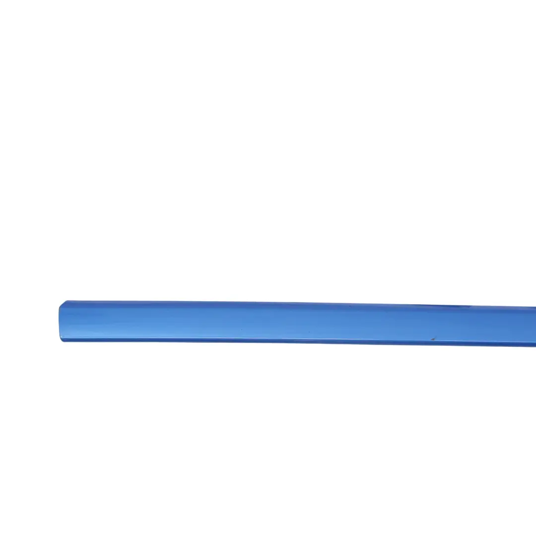 Profilo Modanatura Porta Anteriore Destro Blu Sprint Perla Z5F per Audi A4 B7 con numero di parte 8E0853954 Audi A4 B7 Profilo Modanatura Porta Anteriore Destro Blu Sprint Perla Z5F - SKU 8E0853954-SPR - Numero di parte 8E0853954