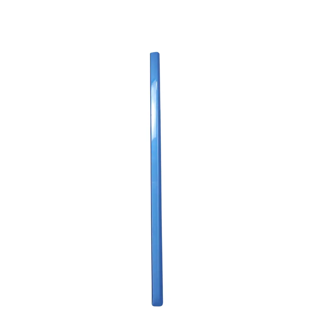 Baguette de Porte Avant Droite Bleu Sprint Perlé - Z5F pour Audi A4 B7 à propos du numéro de pièce 8E0853954 Audi A4 B7 Baguette de Porte Avant Droite Bleu Sprint Perlé - Z5F - SKU 8E0853954-SPR - Numéro de pièce 8E0853954