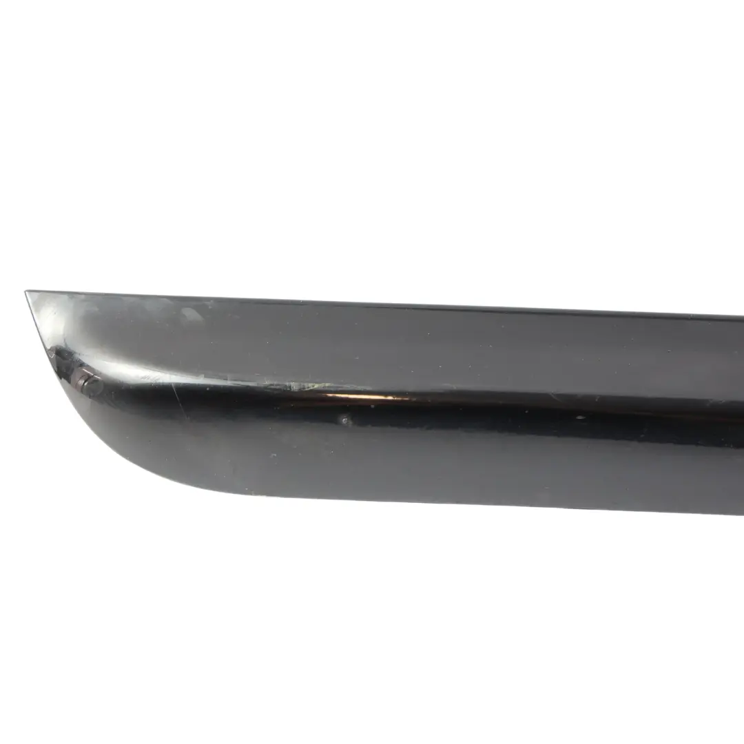 Audi A4 B7 Moldura Inferior Puerta Trasera Derecha Negro Phantom Z9Y - SKU 8E0853970D-PHB - Número de pieza 8E0853970D