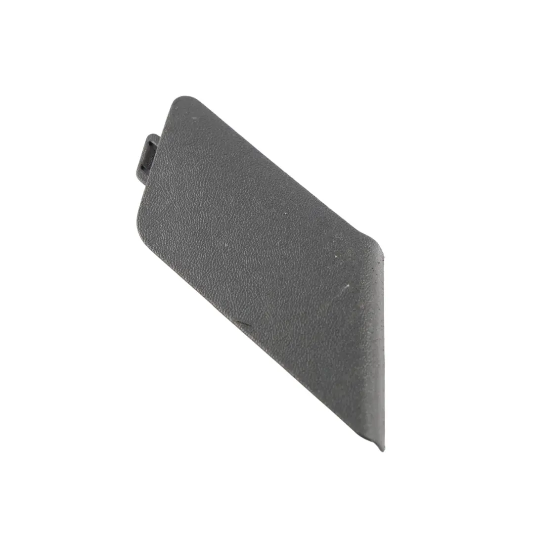 Zaślepka Osłona Pasa Bezpieczeństwa Prawa do Audi A4 B7 Seat Exeo o numerze 8E0882328 Audi A4 B7 Seat Exeo Zaślepka Osłona Pasa Bezpieczeństwa Prawa - SKU 8E0882328 - Numer Części 8E0882328