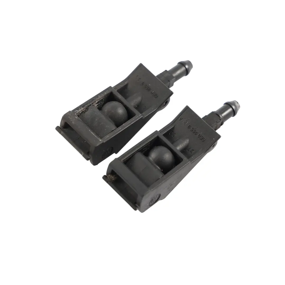 Volkswagen Golf MK4 Scheibenwaschanlage Spritzdüse - SKU 8E0955985A - Teilenummer 8E0955985A