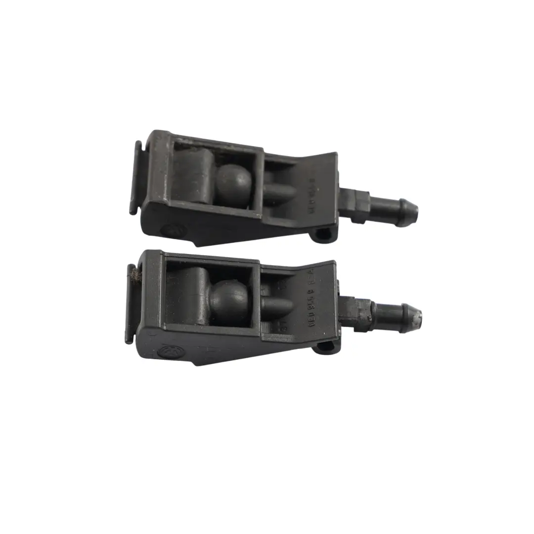 MK4 Scheibenwaschanlage Spritzdüse für Volkswagen Golf mit Teilenummer 8E0955985A Volkswagen Golf MK4 Scheibenwaschanlage Spritzdüse - SKU 8E0955985A - Teilenummer 8E0955985A