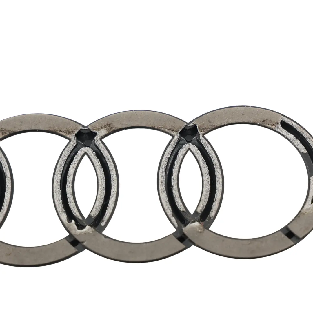 Emblemat Klapy Bagażnika Pierścienie Logo do Audi A3 8P A6 C6 A4 B7 o numerze 8E9853742 Audi A3 8P A6 C6 A4 B7 Emblemat Klapy Bagażnika Pierścienie Logo - SKU 8E9853742-1 - Numer Części 8E9853742