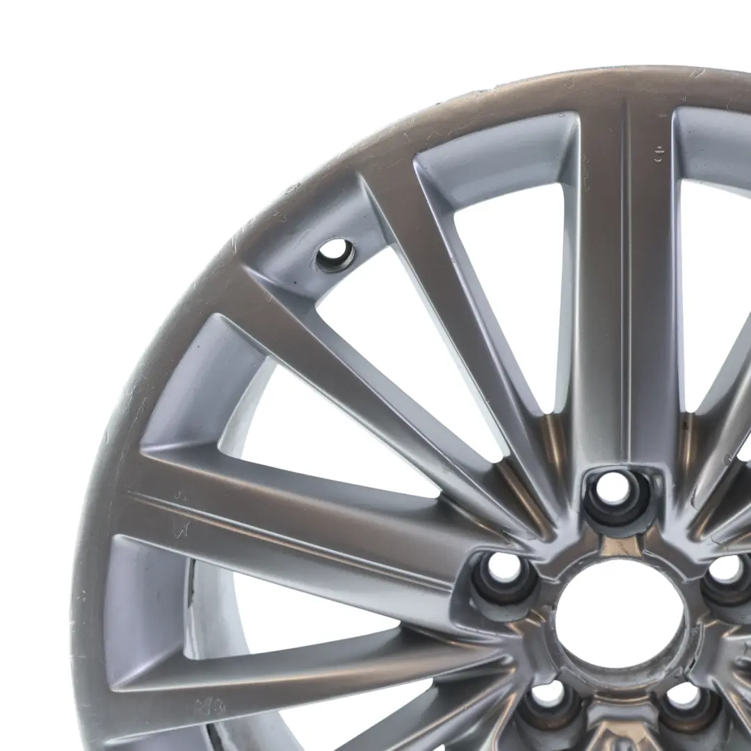 8F Srebrna Felga Aluminiowa 18" 8,5J ET:29 do Audi A5 S5 o numerze 8F0601025B Audi A5 S5 8F Srebrna Felga Aluminiowa 18" 8,5J ET:29 - SKU 8F0601025B-2 - Numer Części 8F0601025B