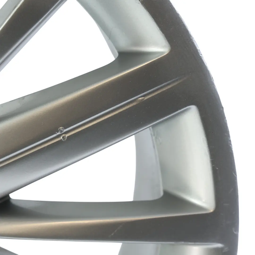 Audi A5 S5 8F Srebrna Felga Aluminiowa 18" 8,5J ET:29 - SKU 8F0601025B-2 - Numer Części 8F0601025B