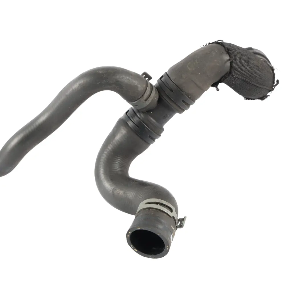 Tubo Acqua Raffreddamento Radiatore per Audi TT 8J 2.0 TFSI con numero di parte 8J0121101C Audi TT 8J 2.0 TFSI Tubo Acqua Raffreddamento Radiatore - SKU 8J0121101C-1 - Numero di parte 8J0121101C