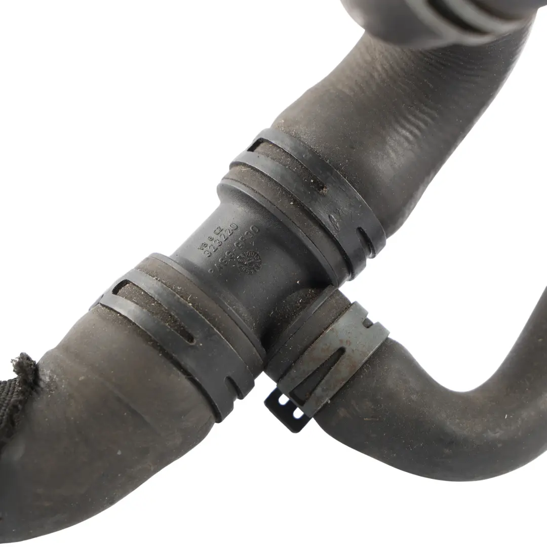 Tubo Acqua Raffreddamento Radiatore per Audi TT 8J 2.0 TFSI con numero di parte 8J0121101C Audi TT 8J 2.0 TFSI Tubo Acqua Raffreddamento Radiatore - SKU 8J0121101C-1 - Numero di parte 8J0121101C