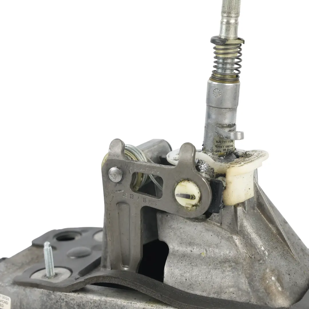 Mechanizm Wybieraka Zmiany Biegów 6 Biegów do Audi TT 8J o numerze 8J0711049G Audi TT 8J Mechanizm Wybieraka Zmiany Biegów 6 Biegów - SKU 8J0711049G - Numer Części 8J0711049G