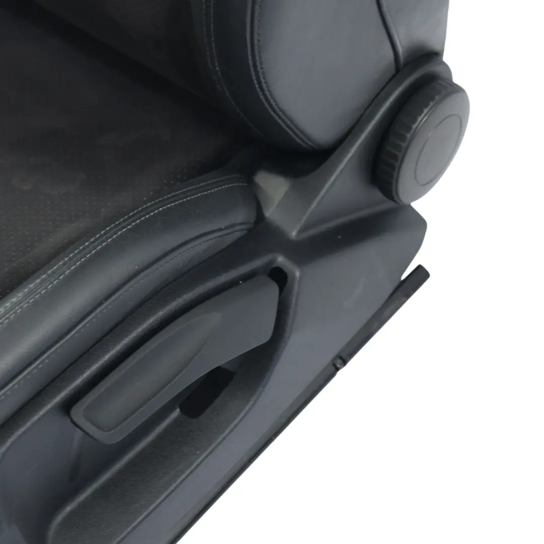 Audi TT 8J Fotel Przedni Lewy S-Line Skóra Alcantara Czarna Srebrna Nić - SKU 8J8881805T-2 - Numer Części 8J8881805T