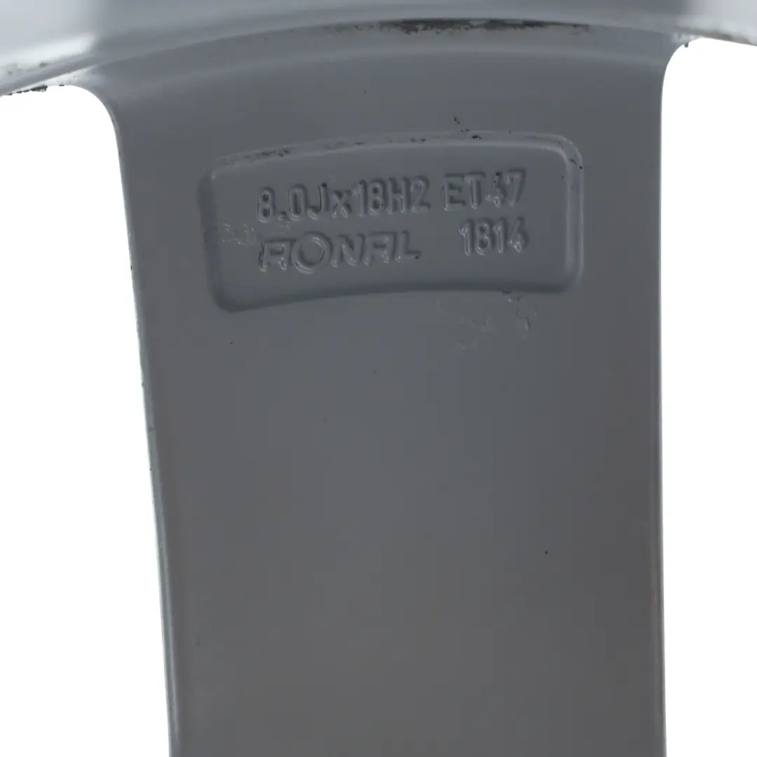Silberne Alufelge 18" ET:47 8J Sternspeiche für Audi A4 B8 mit Teilenummer 8K0601025Q Audi A4 B8 Silberne Alufelge 18" ET:47 8J Sternspeiche - SKU 8K0601025Q-1 - Teilenummer 8K0601025Q