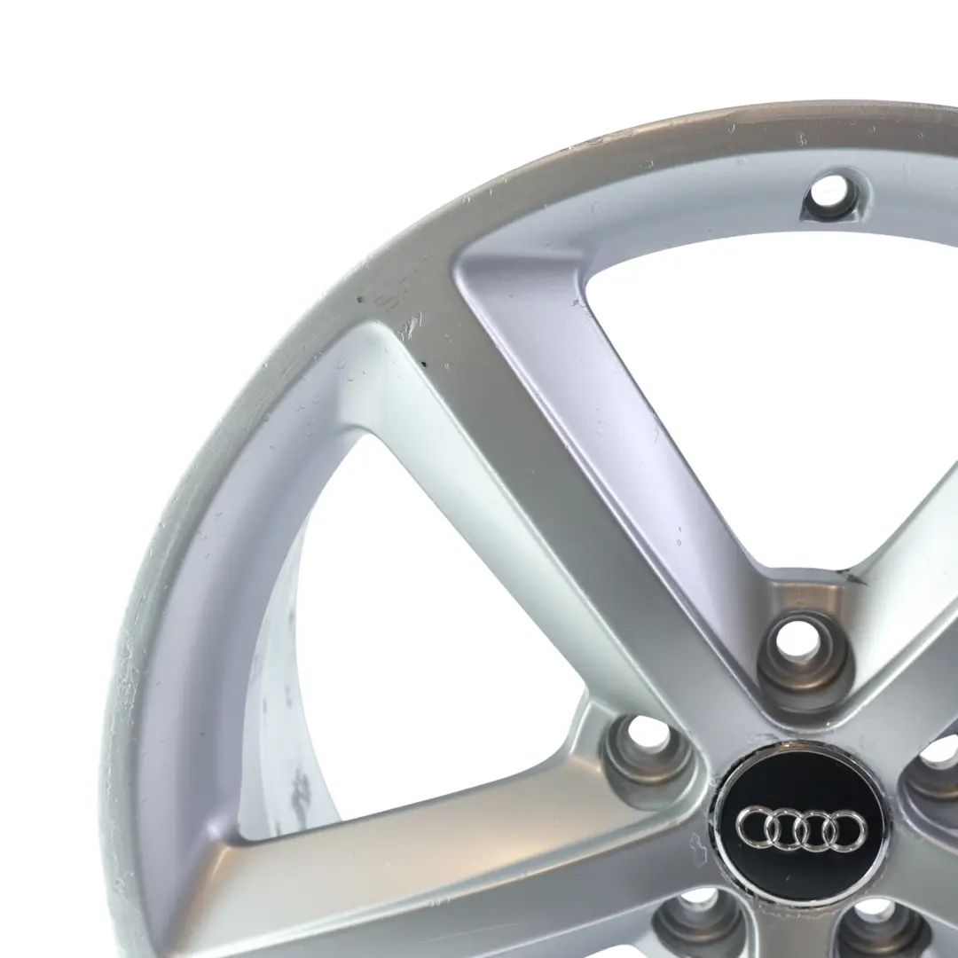 Cerchio In Lega Argento 18" ET:47 8J Star Spoke per Audi A4 B8 con numero di parte 8K0601025Q Audi A4 B8 Cerchio In Lega Argento 18" ET:47 8J Star Spoke - SKU 8K0601025Q-2 - Numero di parte 8K0601025Q