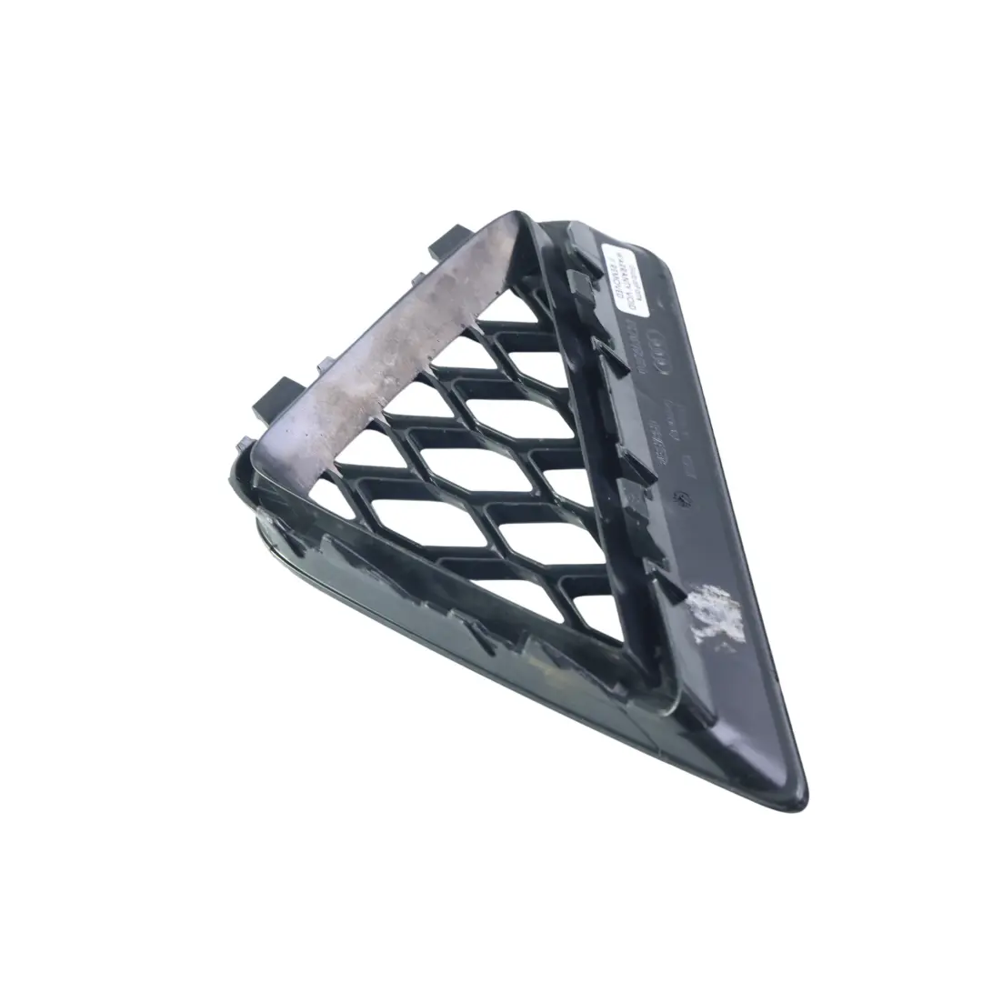 Audi B8 RS4 Frontstoßstange Nebelscheinwerfer Gitter Rechts - SKU 8K0807680 - Teilenummer 8K0807680