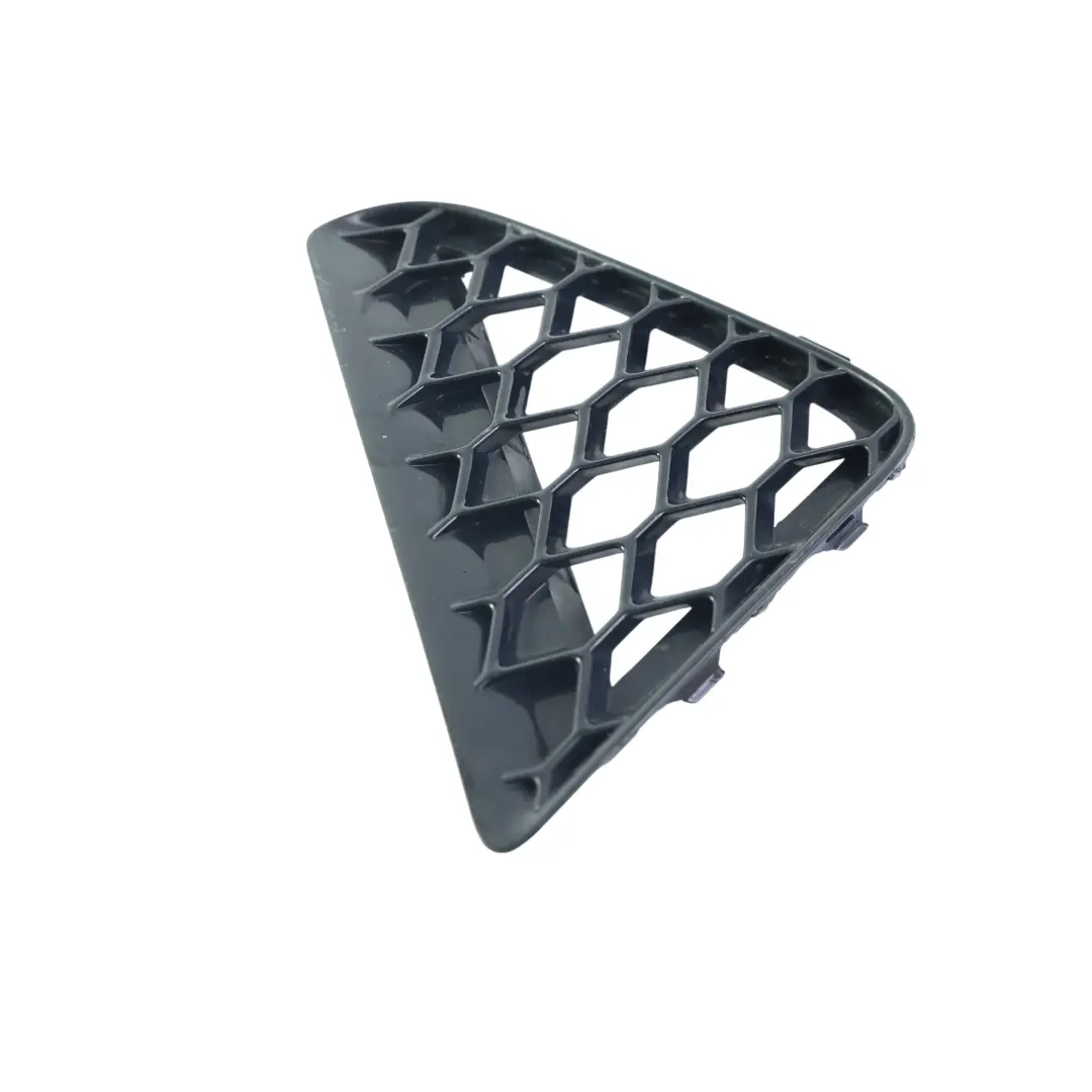 Frontstoßstange Nebelscheinwerfer Gitter Rechts für Audi B8 RS4 mit Teilenummer 8K0807680 Audi B8 RS4 Frontstoßstange Nebelscheinwerfer Gitter Rechts - SKU 8K0807680 - Teilenummer 8K0807680