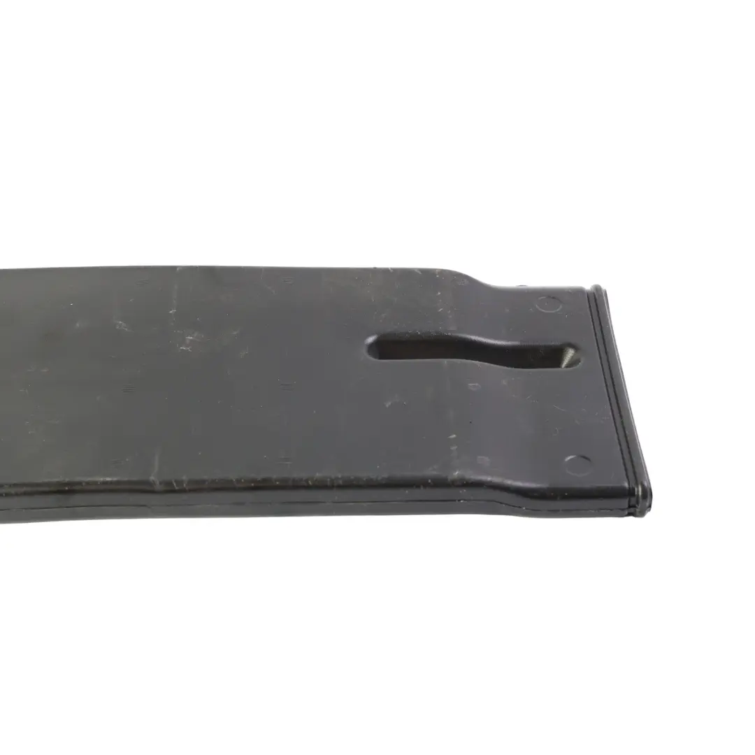 Condotto Bocchetta Aria Vano Piedi Posteriore Destro per Audi A4 B8 A5 8T con numero di parte 8K0819802 Audi A4 B8 A5 8T Condotto Bocchetta Aria Vano Piedi Posteriore Destro - SKU 8K0819802 - Numero di parte 8K0819802