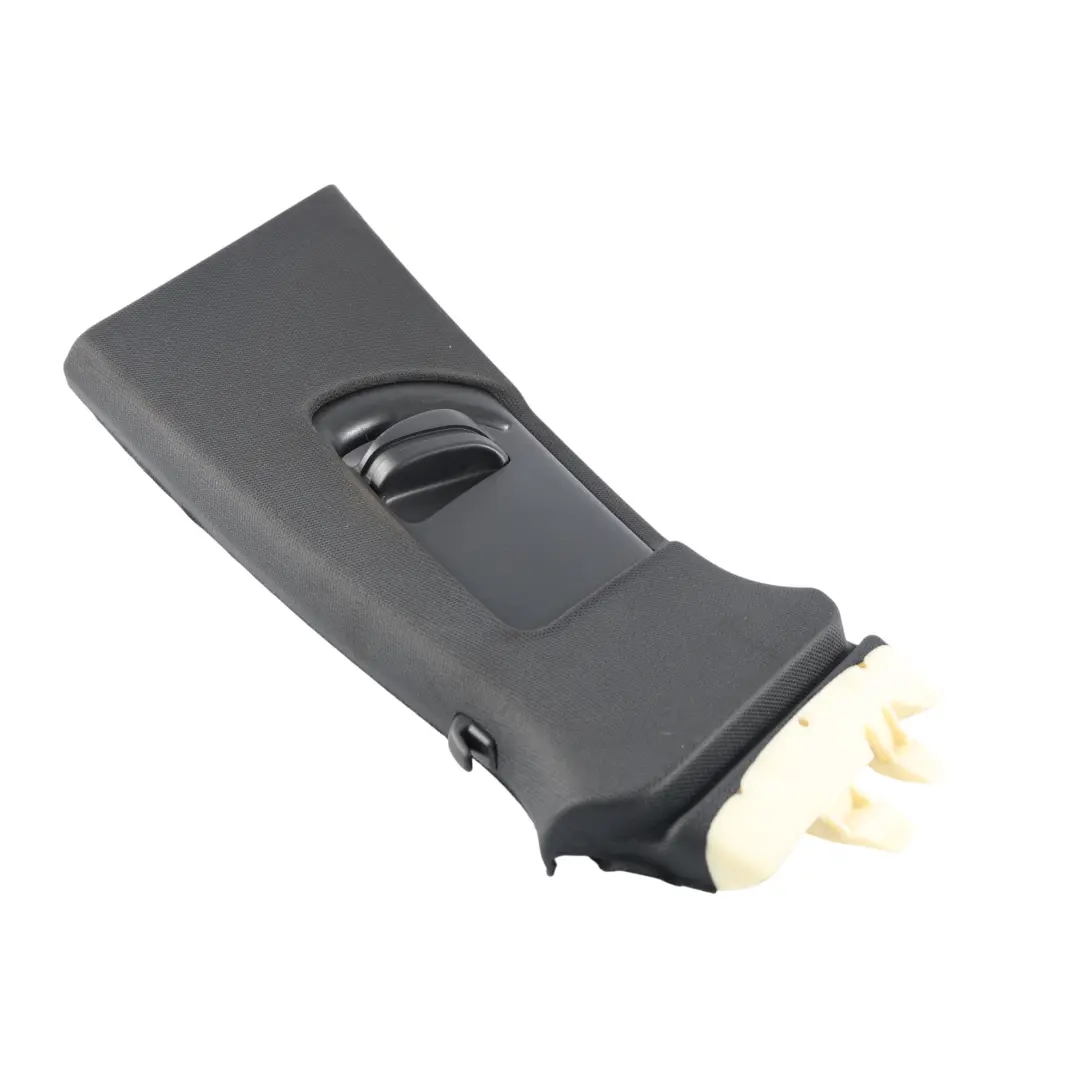 Osłona Słupka B Prawa Czarna do Audi A4 B8 o numerze 8K0867282C Audi A4 B8 Osłona Słupka B Prawa Czarna - SKU 8K0867282C - Numer Części 8K0867282C