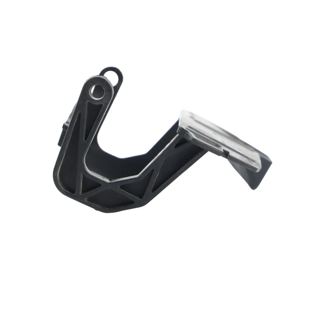 Coperchio Supporto Ugello Lavafari Destro per Audi RS4 B8 con numero di parte 8K0955276F Audi RS4 B8 Coperchio Supporto Ugello Lavafari Destro - SKU 8K0955276F - Numero di parte 8K0955276F
