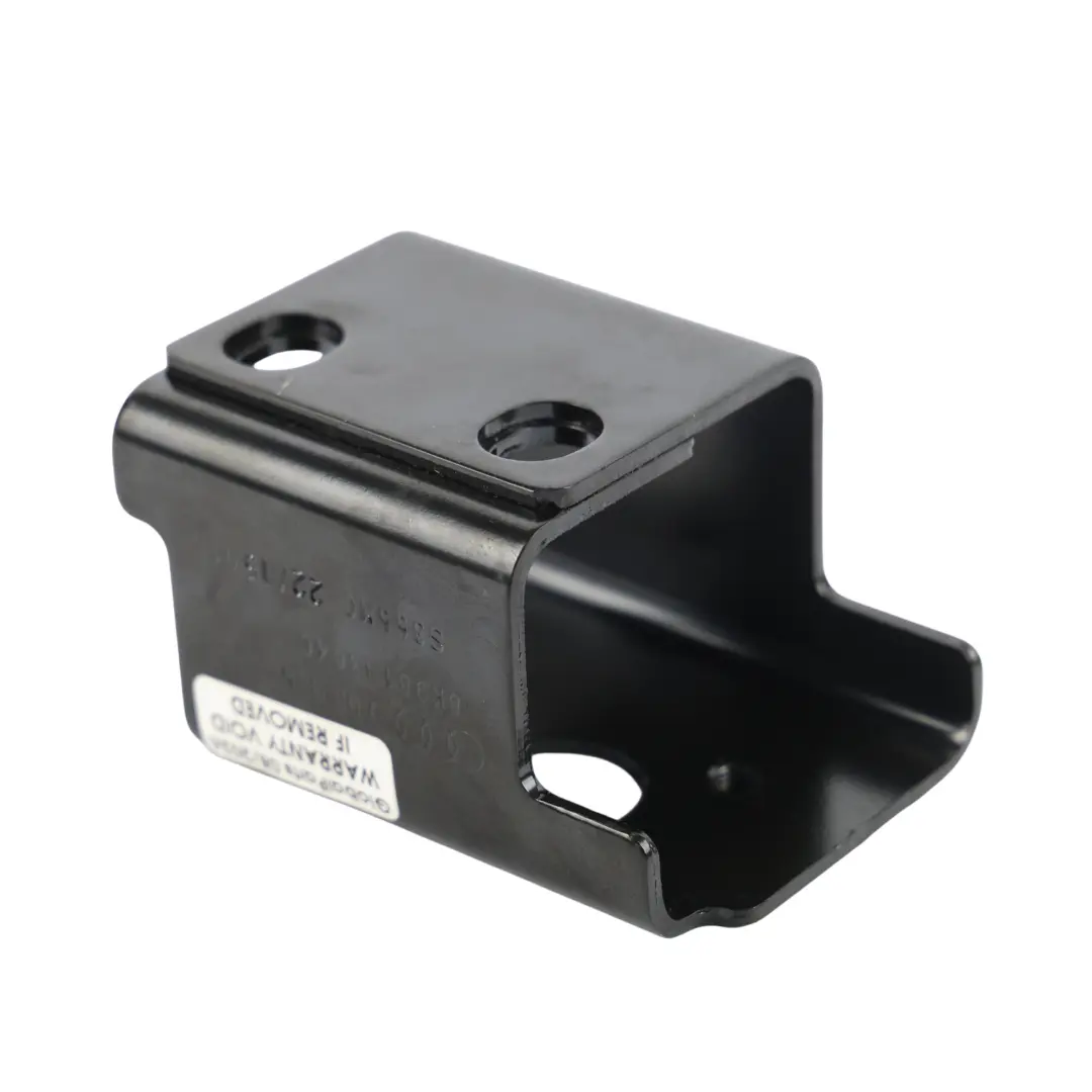 Occhiello Fissaggio Bagagliaio Posteriore Destro per Audi A4 B8 con numero di parte 8K9813384C Audi A4 B8 Occhiello Fissaggio Bagagliaio Posteriore Destro - SKU 8K9813384C - Numero di parte 8K9813384C
