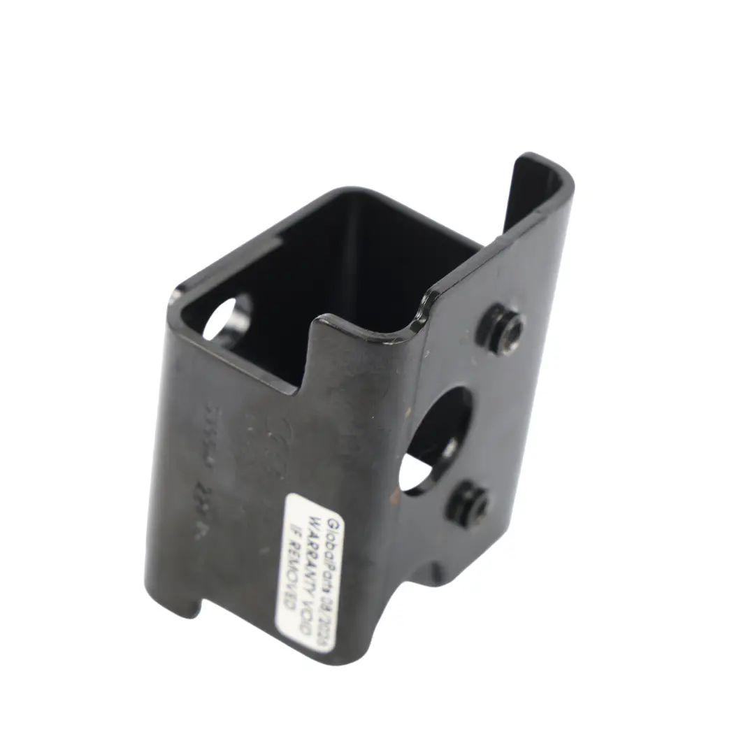 Audi A4 B8 Occhiello Fissaggio Bagagliaio Posteriore Destro - SKU 8K9813384C - Numero di parte 8K9813384C