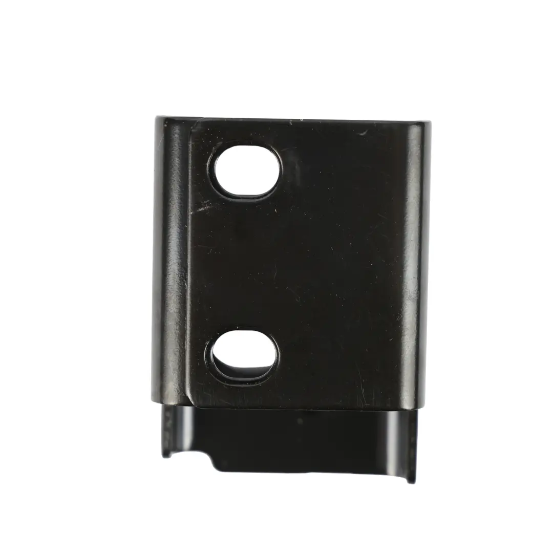 Audi A4 B8 Occhiello Fissaggio Bagagliaio Posteriore Destro - SKU 8K9813384C - Numero di parte 8K9813384C