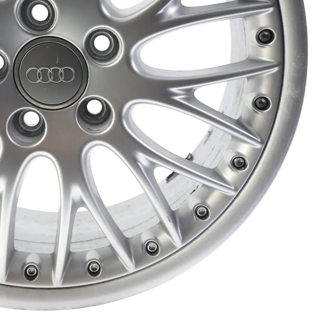 Cerchio Lega Argento BBS 18" 7,5J ET:54 per Audi A3 8P con numero di parte 8P0601025AE Audi A3 8P Cerchio Lega Argento BBS 18" 7,5J ET:54 - SKU 8P0601025AE-5 - Numero di parte 8P0601025AE