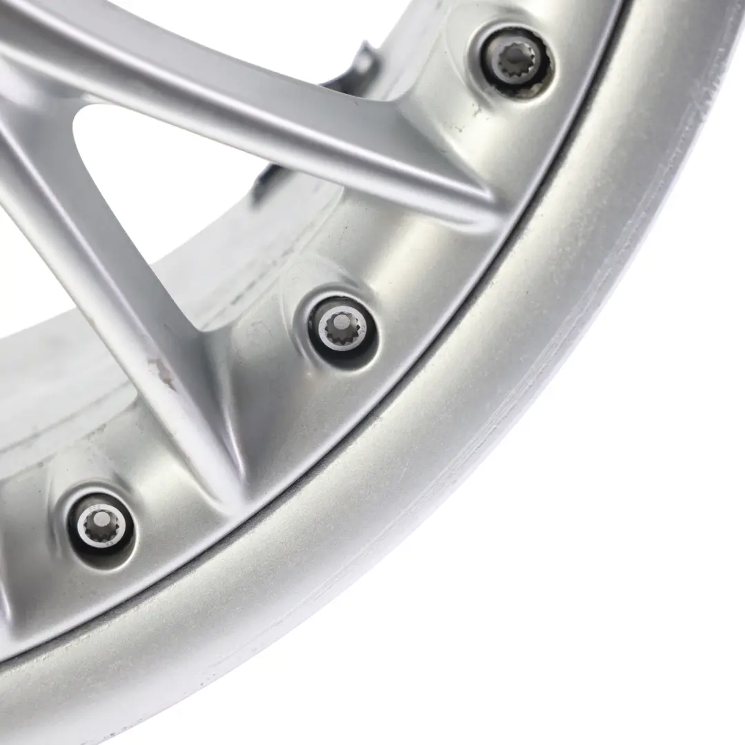 Cerchio Lega Argento BBS 18" 7,5J ET:54 per Audi A3 8P con numero di parte 8P0601025AE Audi A3 8P Cerchio Lega Argento BBS 18" 7,5J ET:54 - SKU 8P0601025AE-5 - Numero di parte 8P0601025AE