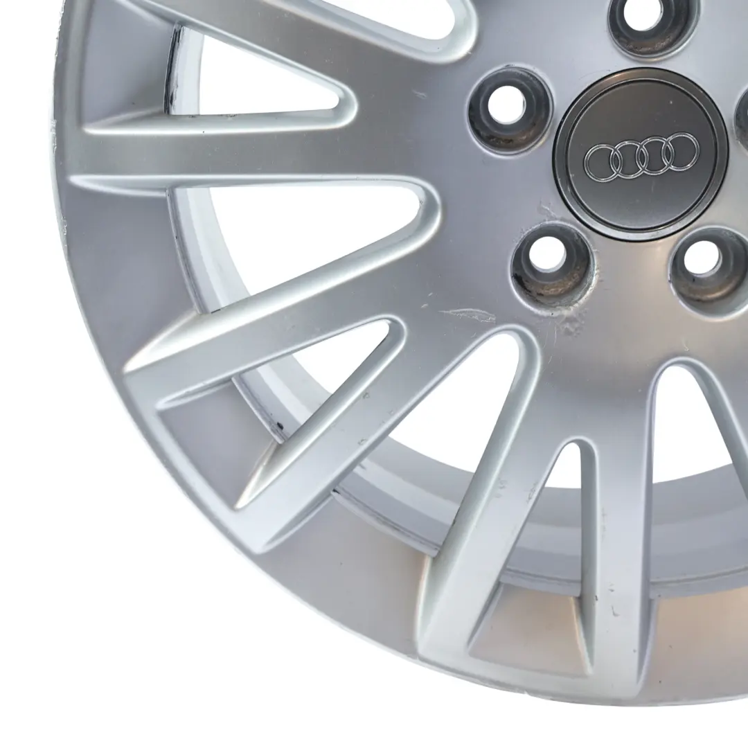 Audi A3 8P Srebrna Felga Aluminiowa 17" 7.5J ET56 - SKU 8P0601025AF-1 - Numer Części 8P0601025AF