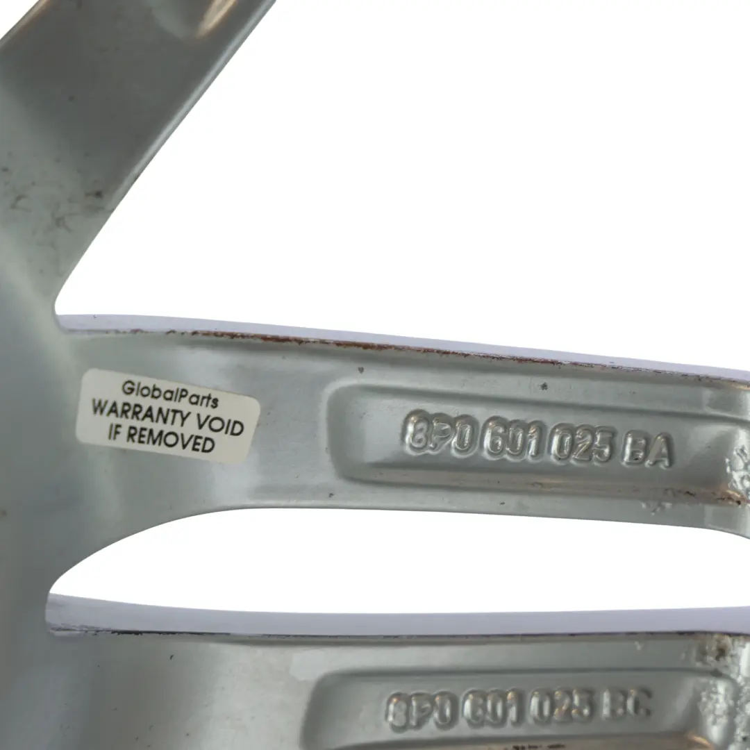 Llanta De Aleación Plateada 18" 7,5J ET:54 para Audi A3 8P con número de pieza 8P0601025BA Audi A3 8P Llanta De Aleación Plateada 18" 7,5J ET:54 - SKU 8P0601025BA-1 - Número de pieza 8P0601025BA