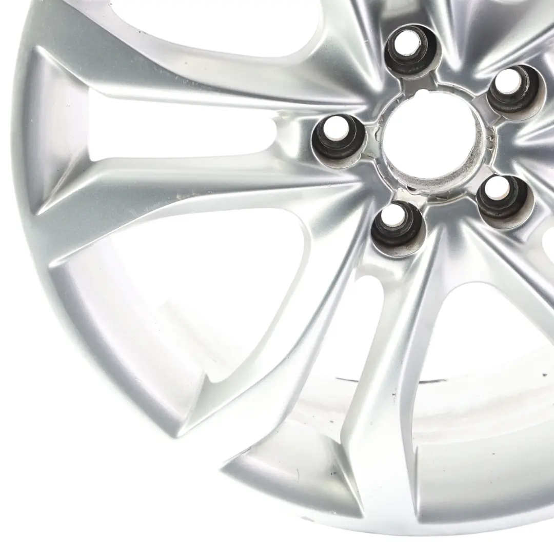 Srebrna Felga Aluminiowa 18" 7.5J ET:54 do Audi A3 S3 8P o numerze 8P0601025BM Audi A3 S3 8P Srebrna Felga Aluminiowa 18" 7.5J ET:54 - SKU 8P0601025BM-2 - Numer Części 8P0601025BM
