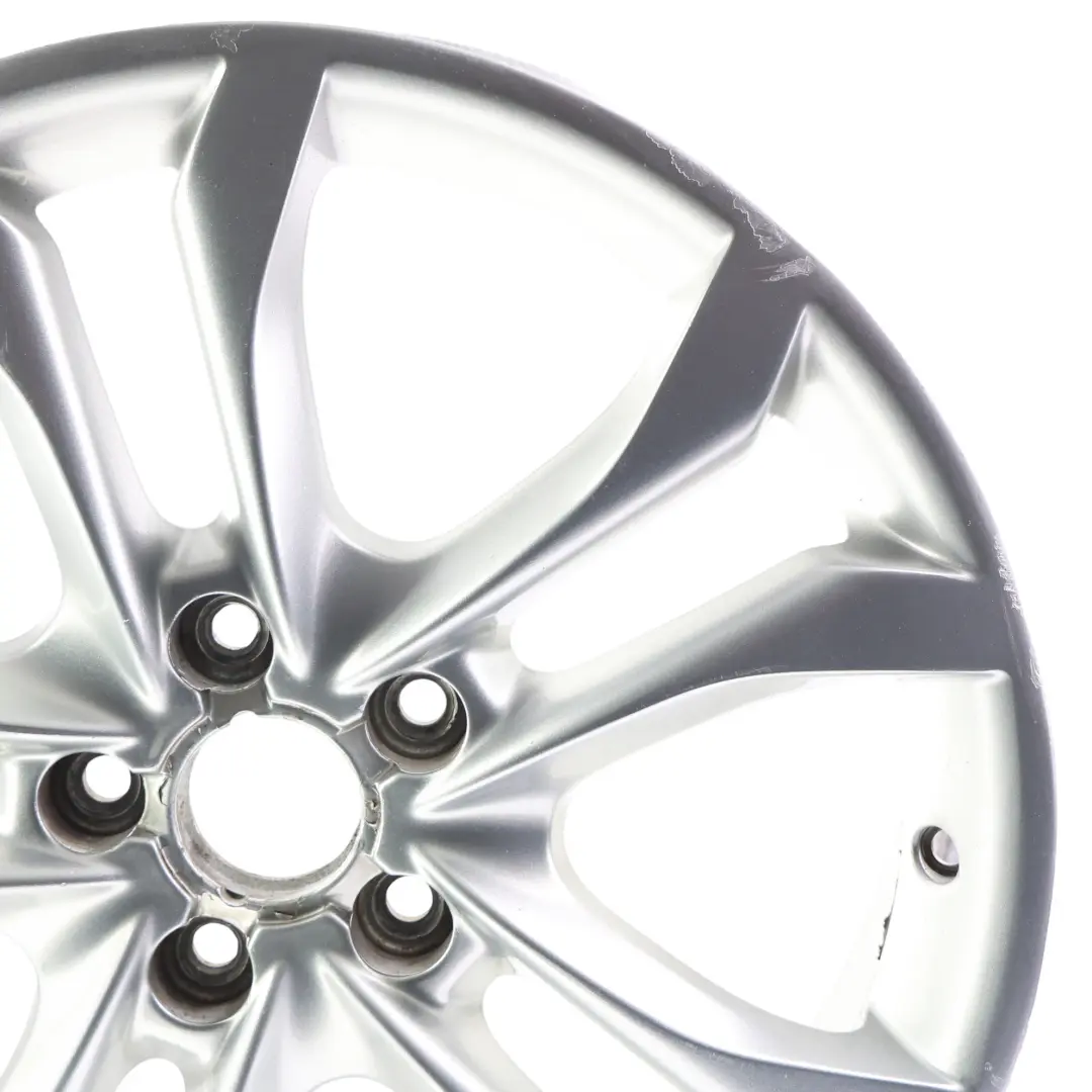 Jante En Alliage Argentée 18" 7,5J ET:54 pour Audi A3 S3 8P à propos du numéro de pièce 8P0601025BM Audi A3 S3 8P Jante En Alliage Argentée 18" 7,5J ET:54 - SKU 8P0601025BM-2 - Numéro de pièce 8P0601025BM