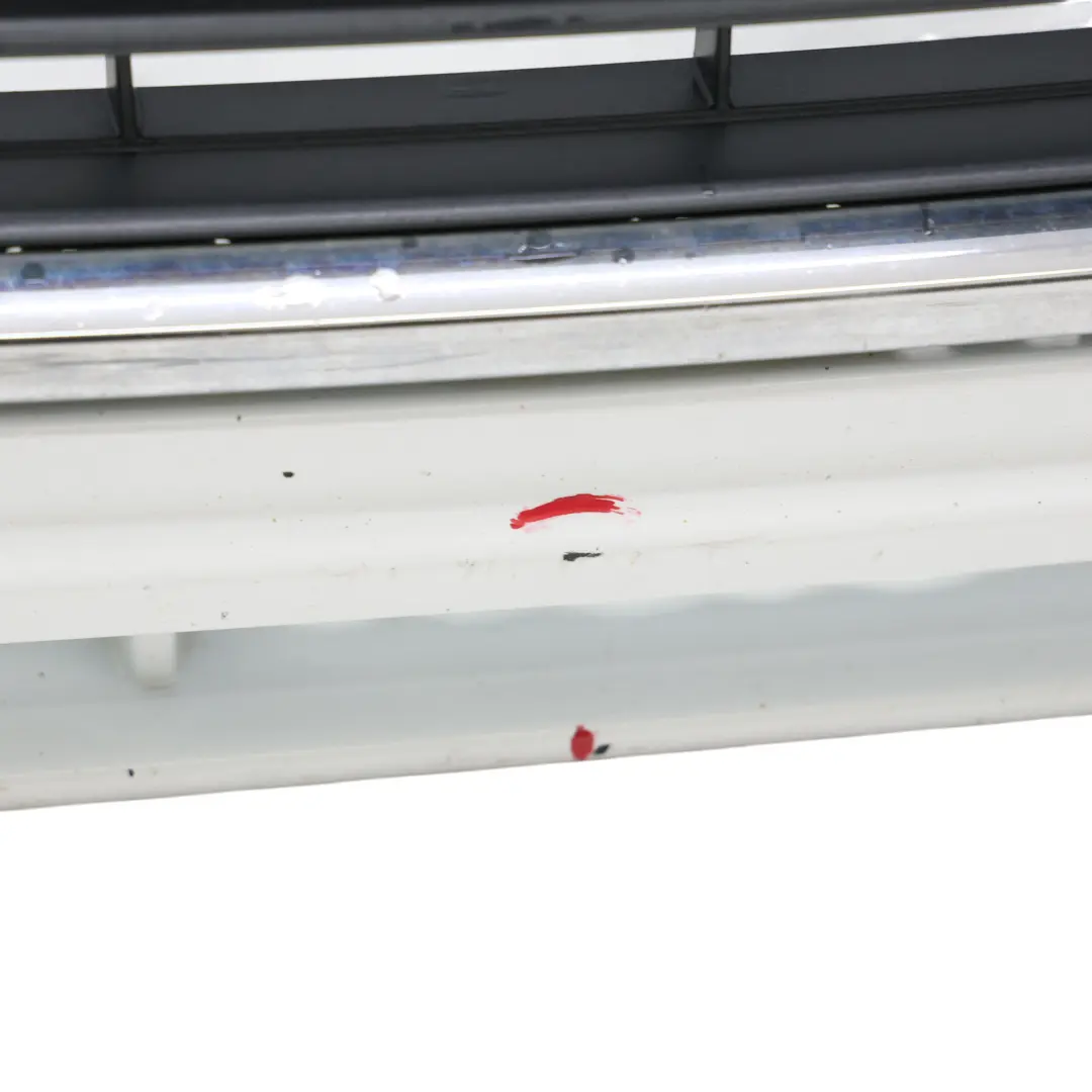Zderzak Przedni Listwa Bialy Ibis - Y9C do Audi A3 8P o numerze 8P0807105F Audi A3 8P Zderzak Przedni Listwa Bialy Ibis - Y9C - SKU 8P0807105F-IWH1 - Numer Części 8P0807105F