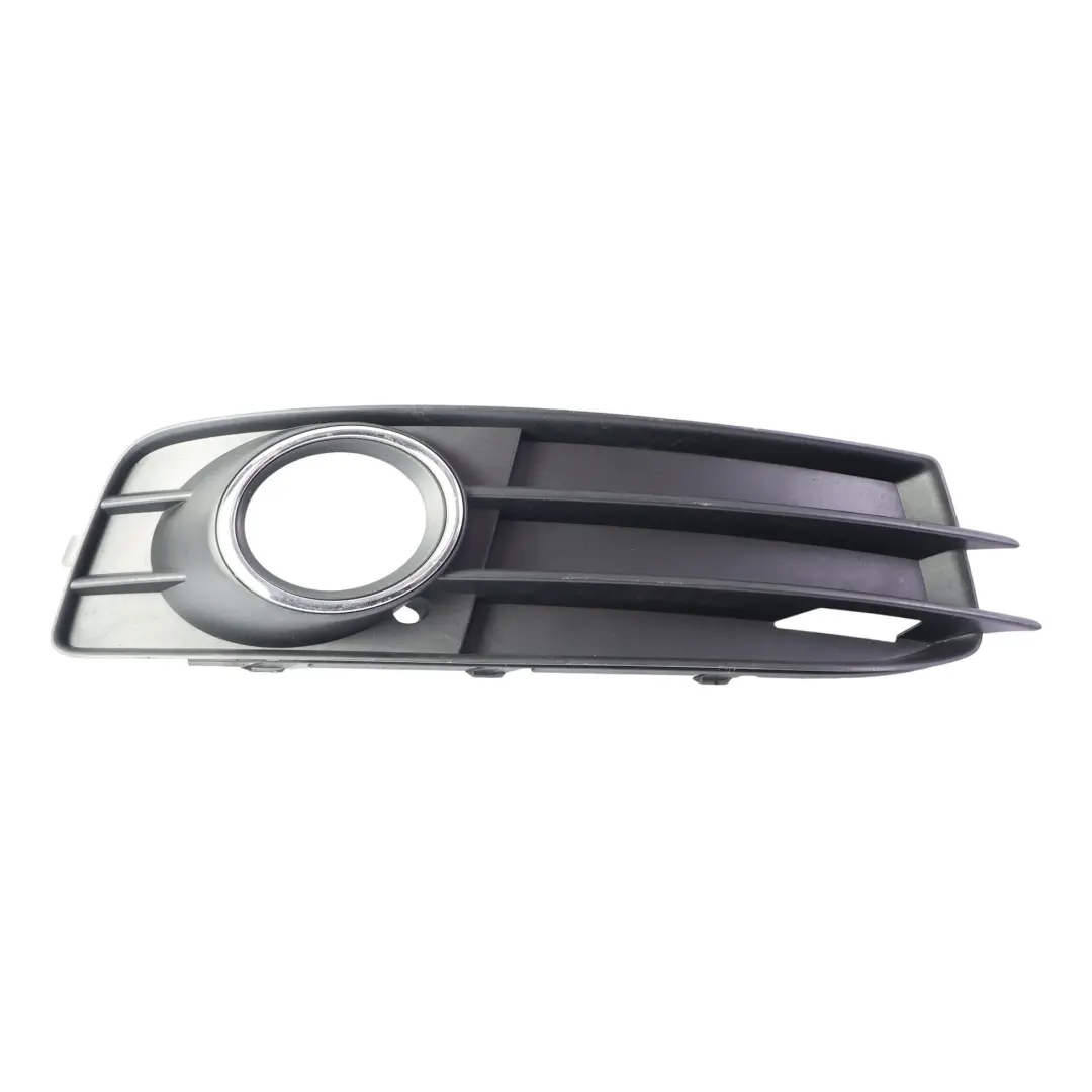 Griglia Paraurti Anteriore S Line Destra per Audi A3 8P con numero di parte 8P0807682F Audi A3 8P Griglia Paraurti Anteriore S Line Destra - SKU 8P0807682F - Numero di parte 8P0807682F