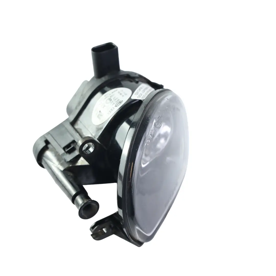 Halogen Nebelscheinwerfer Vorne Rechts für Audi A3 8P Q7 4L mit Teilenummer 8P0941700A Audi A3 8P Q7 4L Halogen Nebelscheinwerfer Vorne Rechts - SKU 8P0941700A - Teilenummer 8P0941700A