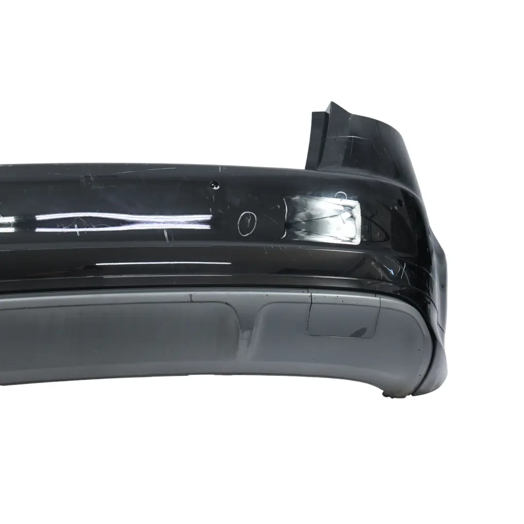 Zderzak Tylny Brilliant Black Czarny Metalik - Y9B do Audi A3 S3 8P o numerze 8P4807303J Audi A3 S3 8P Zderzak Tylny Brilliant Black Czarny Metalik - Y9B - SKU 8P4807303J-BBL - Numer Części 8P4807303J