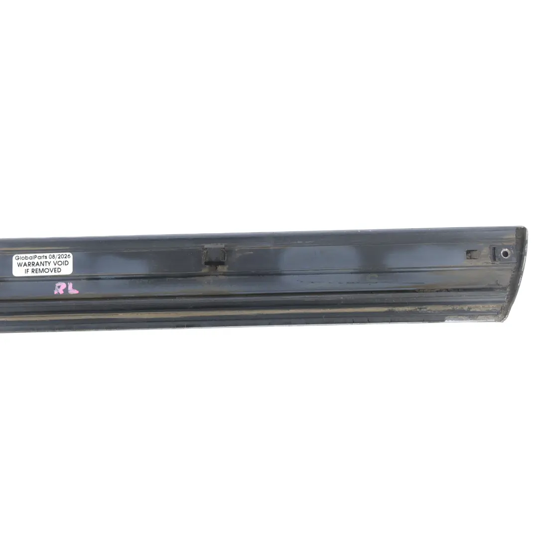 Baguette Moulure Porte Arrière Gauche Gris Dauphin X7Z pour Audi A3 8P à propos du numéro de pièce 8P4853969F Audi A3 8P Baguette Moulure Porte Arrière Gauche Gris Dauphin X7Z - SKU 8P4853969F-DGM - Numéro de pièce 8P4853969F