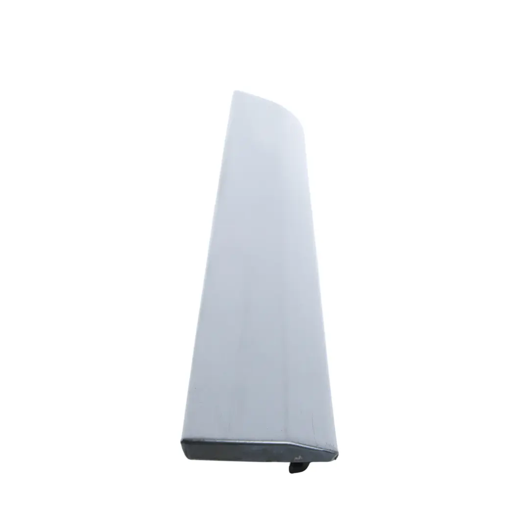 Listwa Ozdobna Drzwi Tylna Lewa Szary Delfin X7Z do Audi A3 8P o numerze 8P4853969F Audi A3 8P Listwa Ozdobna Drzwi Tylna Lewa Szary Delfin X7Z - SKU 8P4853969F-DGM - Numer Części 8P4853969F