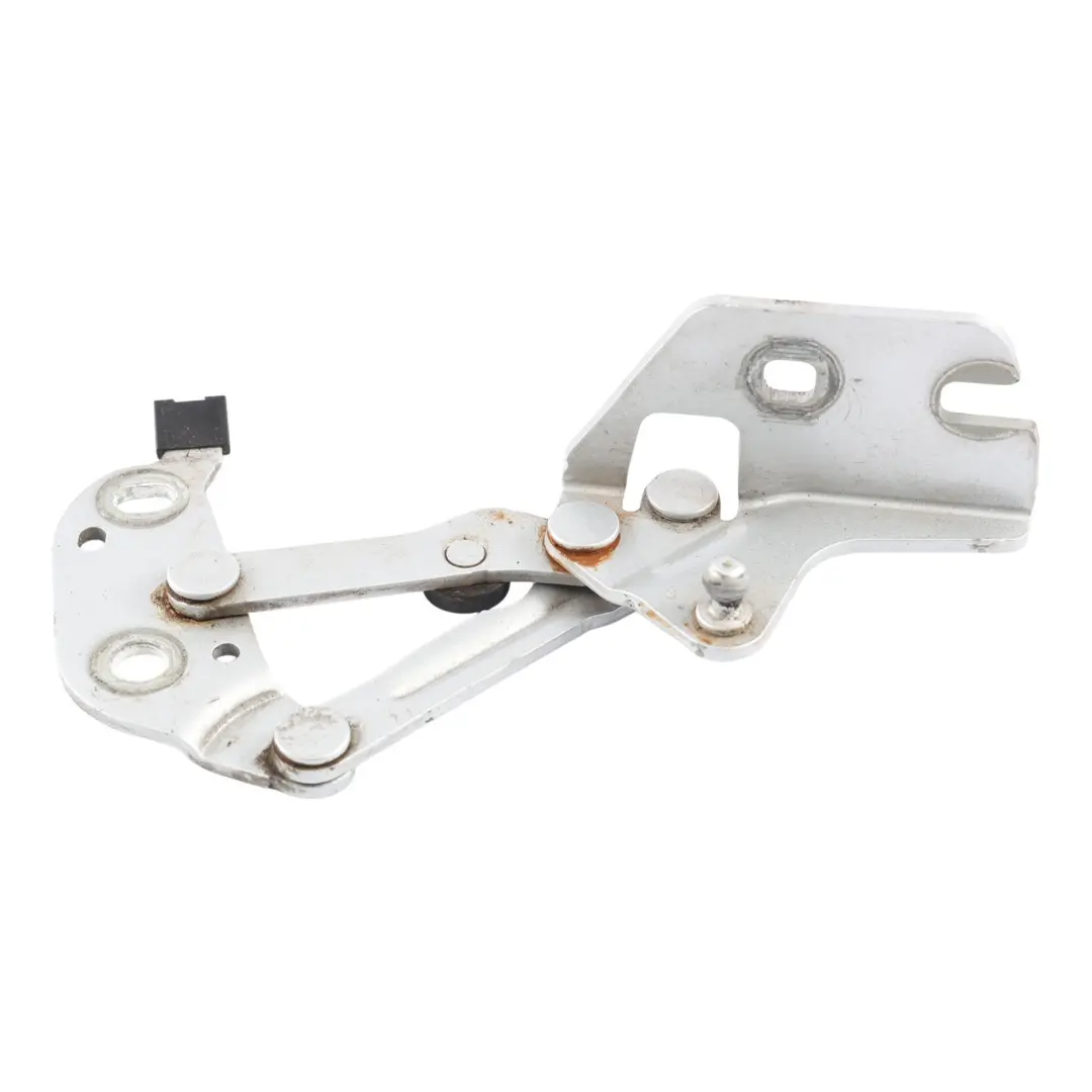 Boot Tail Hinge Rear Right O/S Ice Silver X7W to Audi A3 8P Convertible with Part number 8P7827300B Audi A3 8P Convertible Boot Tail Hinge Rear Right O/S Ice Silver X7W - SKU 8P7827300B-ICS - Part number 8P7827300B
