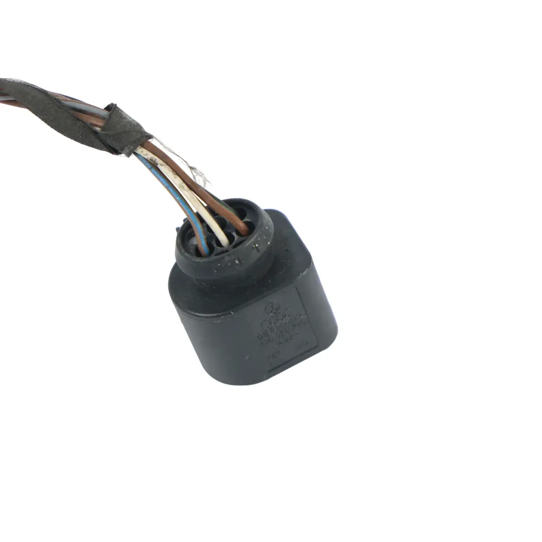 Portalámparas Piloto Trasero Derecho para Audi A3 8P Cabrio con número de pieza 8P7945096 Audi A3 8P Cabrio Portalámparas Piloto Trasero Derecho - SKU 8P7945096-2 - Número de pieza 8P7945096