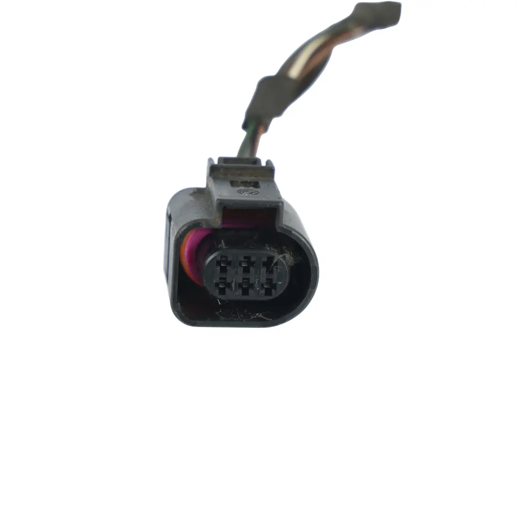 Portalámparas Piloto Trasero Derecho para Audi A3 8P Cabrio con número de pieza 8P7945096 Audi A3 8P Cabrio Portalámparas Piloto Trasero Derecho - SKU 8P7945096-2 - Número de pieza 8P7945096